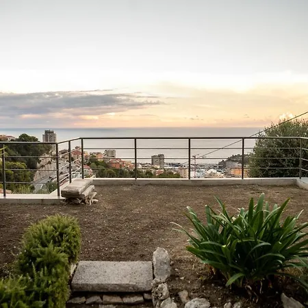 Le Petit Jardin Exotique Nyaraló Beausoleil
